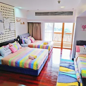 Exclusive Family 5-6 Pax @ Sunway Pyramid Apartment